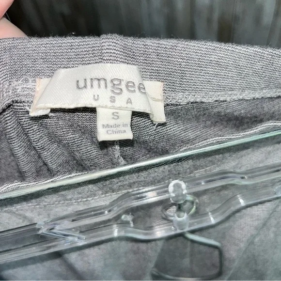 Umgee Gray Striped Leggings - Picture 4 of 4